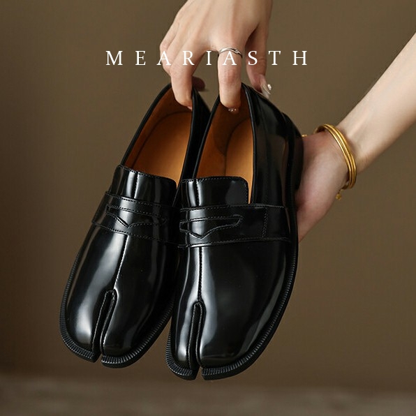 black Tabi Shoes Split Toe Pat - огляд і ціна Women'S Shoes In Wide Width