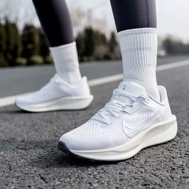 NIKE Women's QEST 6 Mesh Shoes - огляд і ціна Women'S Shoes Nike Jordan