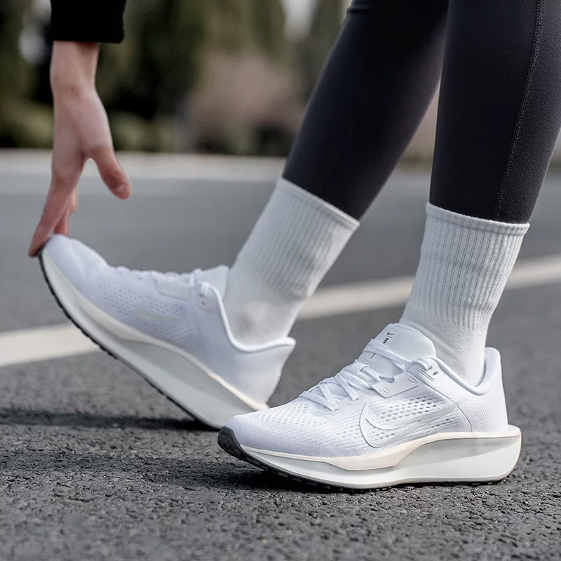 NIKE Women's QEST 6 Mesh Shoes - огляд і ціна Women'S Shoes Nike Jordan