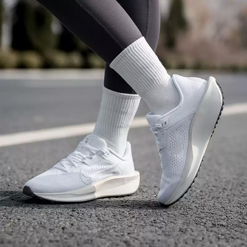 NIKE Women's QEST 6 Mesh Shoes - огляд і ціна Women'S Shoes Nike Jordan