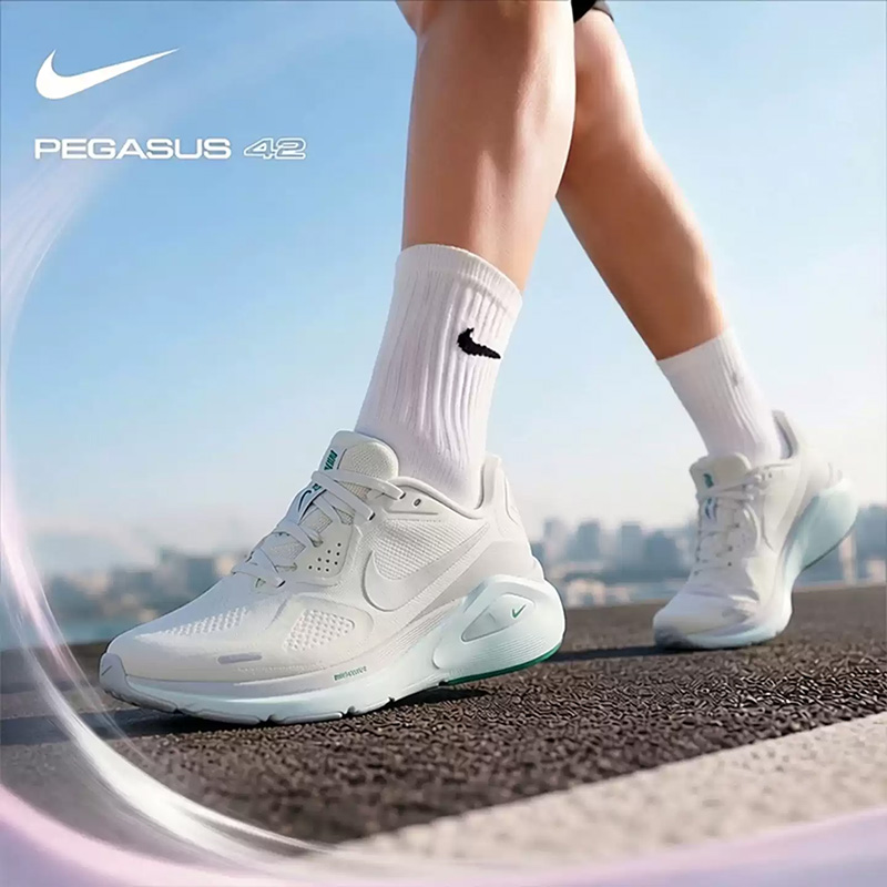 Nike Women's Running Shoes STR - огляд і ціна Women'S Shoes Nike Jordan